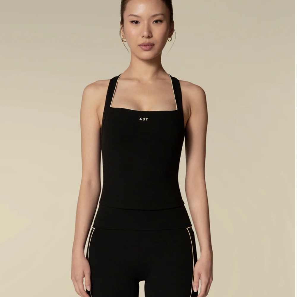 NWOT 437 Women's Black-Cream Studio Tank Size Small